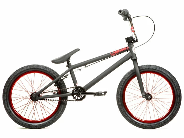 United Supreme SU18 BMX Bike-Black/Red 1 United Supreme SU18 BMX Bike-Black/Red