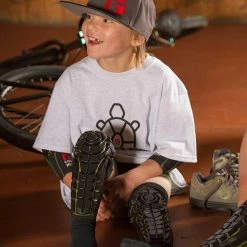 G-form Youth Elite Knee-Shin Guard-Black/Topo Leg Protection