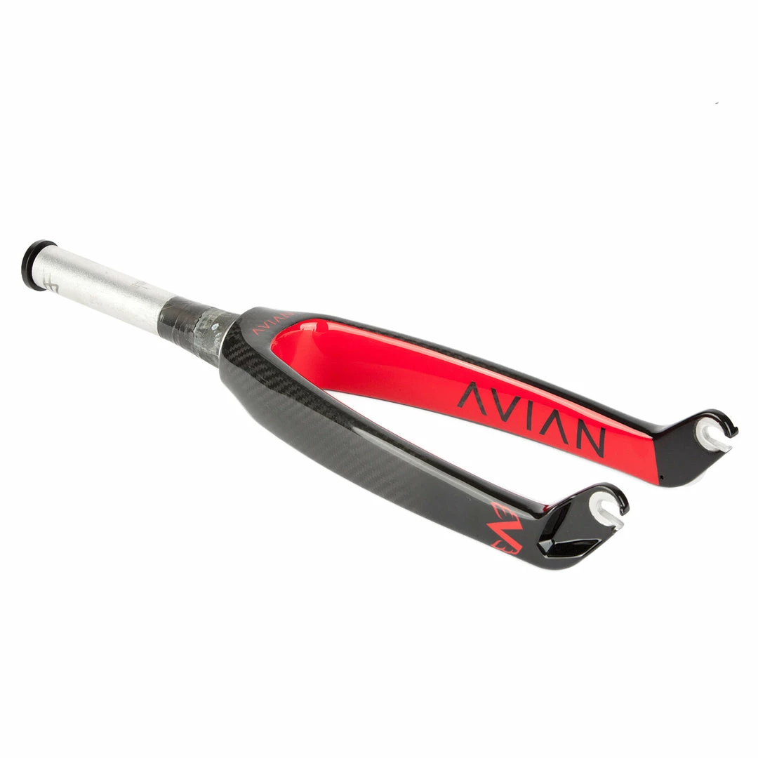 Forks Avian Versus Tapered Carbon Pro Fork-24"-10mm 1 Forks Avian Versus Tapered Carbon Pro Fork-24"-10mm