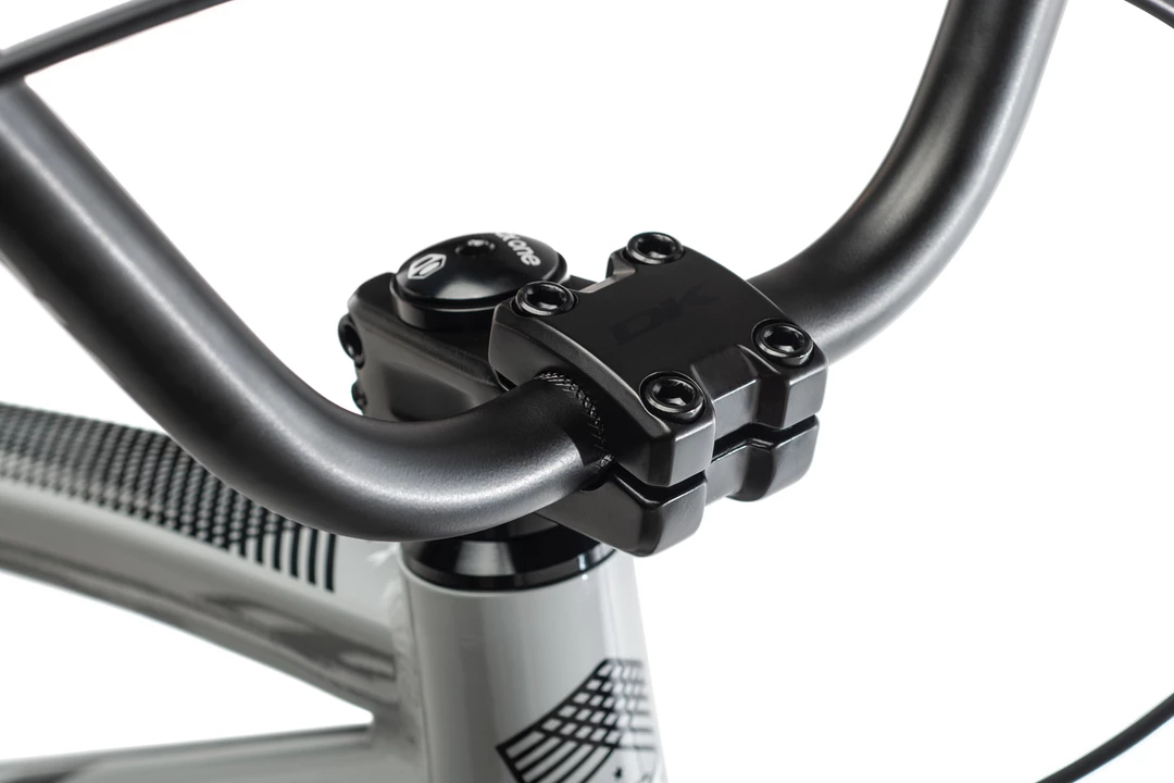 DK Zenith Disc BMX Race Cruiser-Destroyer Gray 4 DK Zenith Disc BMX Race Cruiser-Destroyer Gray