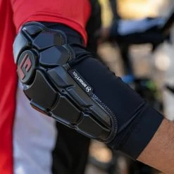 G-Form Pro-X3 Elbow Pads PROTECTIVE GEAR
