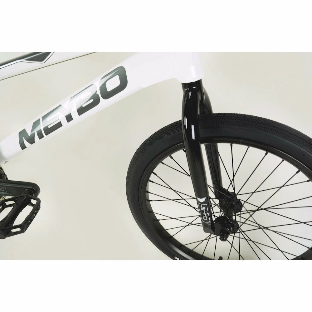 Meybo Clipper Cruiser 24" BMX Race Bike-White/Grey/Black 4 Meybo Clipper Cruiser 24" BMX Race Bike-White/Grey/Black