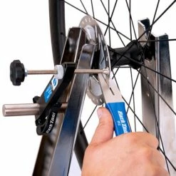 Park Tool DT-2 Disc Rotor Truing Fork Disc Brakes 5 Park Tool DT-2 Disc Rotor Truing Fork Disc Brakes