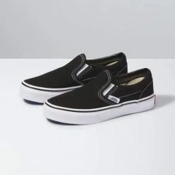 Vans Classic Slip-On Kids Shoes-Black/True White 8 Vans Classic Slip-On Kids Shoes-Black/True White