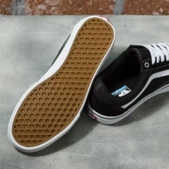 Vans Old Skool Pro Shoe-Black/White SHOES
