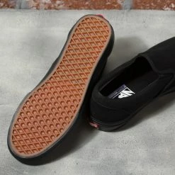 Vans Skate Slip-On Shoes-Black/Black