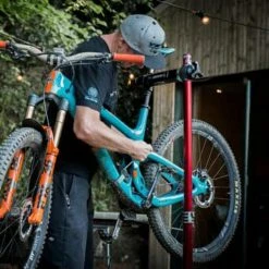 Feedback Sports Feedback Repair Stand Pro Tote 15 Feedback Sports Feedback Repair Stand Pro Tote