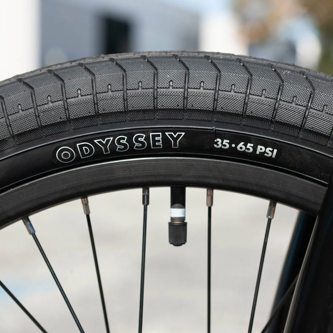 Sunday Forecaster LHD 21"TT BMX Freestyle Bike-Matte Black/Gray Fade 18 Sunday Forecaster LHD 21"TT BMX Freestyle Bike-Matte Black/Gray Fade